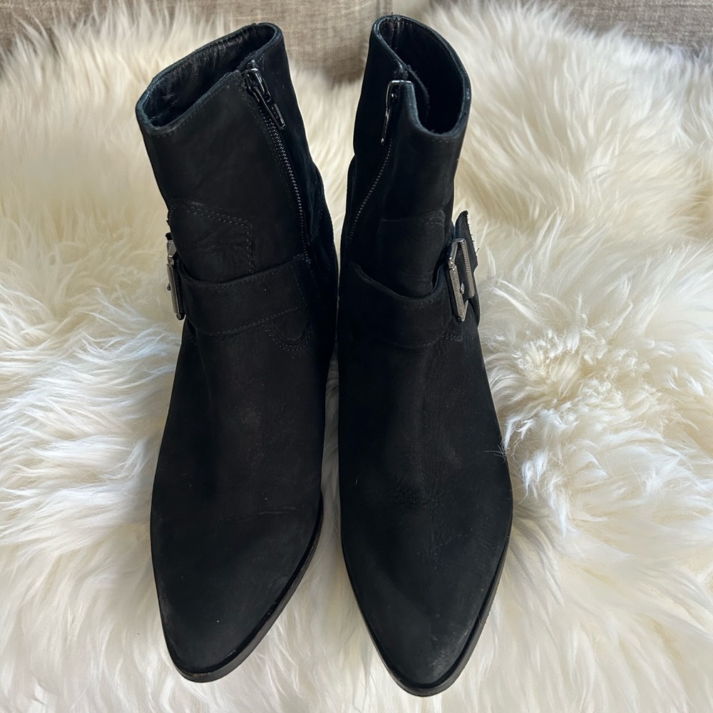 Italian made boots. Suede. Excellent condition. Size 6